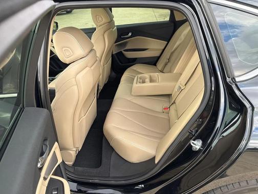 2023 Acura TLX Advance