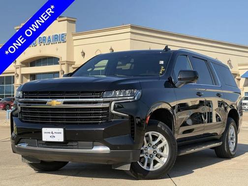 2023 Chevrolet Suburban LT