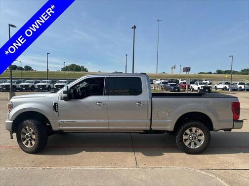2022 Ford F-250 Platinum