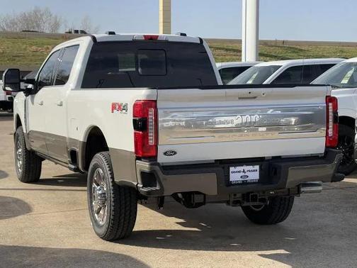Star White Metallic Tri-Coat 2026 Ford F-250 King Ranch