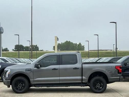 2025 Ford F-150 Lightning XLT