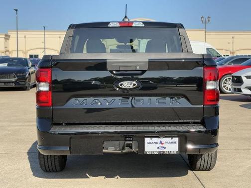 2025 Ford Maverick Lobo Standard