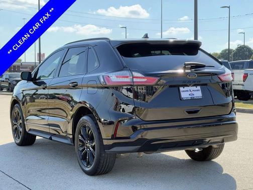 2022 Ford Edge SE