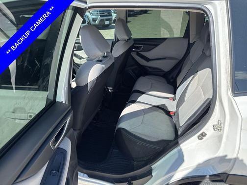 Crystal White Pearl 2021 Subaru Forester Base