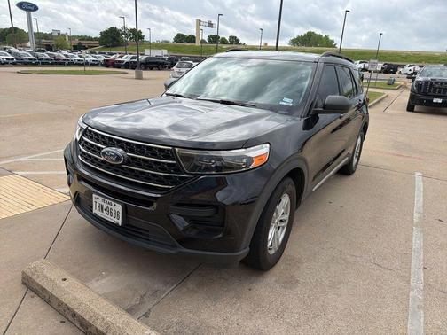 Agate Black Metallic 2020 Ford Explorer XLT