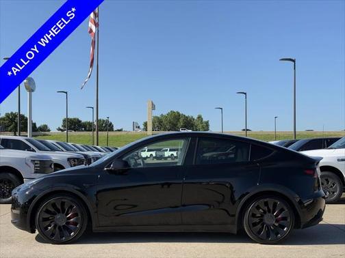 2022 Tesla Model Y Performance Dual Motor All-Wheel Drive