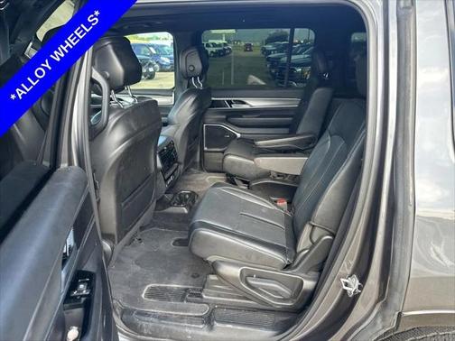 2023 Jeep Wagoneer Series II Carbide 4x4