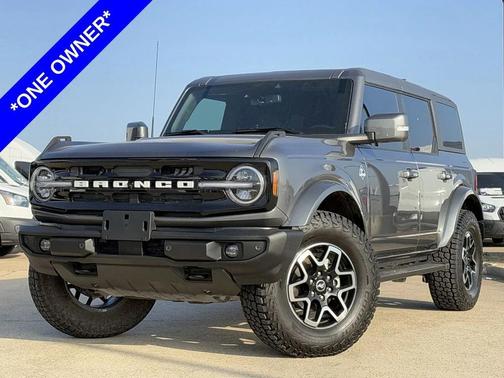 2024 Ford Bronco Outer Banks
