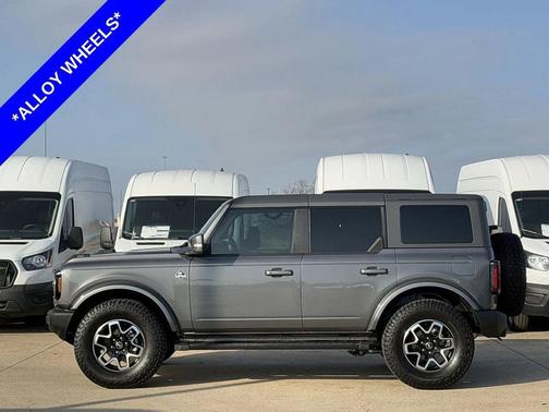 2024 Ford Bronco Outer Banks