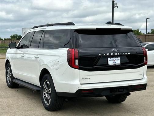 2025 Ford Expedition Max Active 4x2