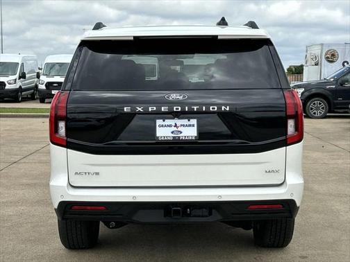 2025 Ford Expedition Max Active 4x2