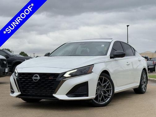 Pearl White Tricoat 2024 Nissan Altima SR VC-Turbo FWD