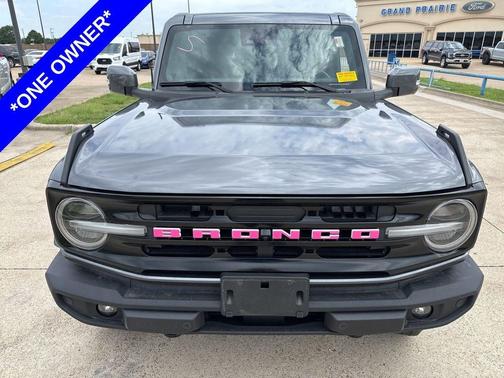Carbonized Gray Metallic 2023 Ford Bronco Outer Banks