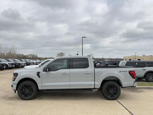 Avalanche 2026 Ford F-150 XLT