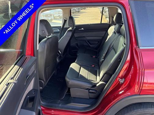 2023 Volkswagen Atlas 3.6L SE w/Technology