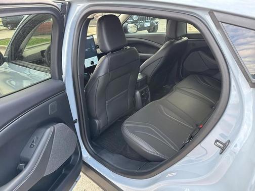 2024 Ford Mustang Mach-E Premium