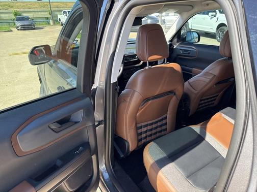 Gray Metallic 2023 Ford Bronco Sport Outer Banks