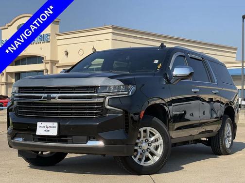 2023 Chevrolet Suburban LT