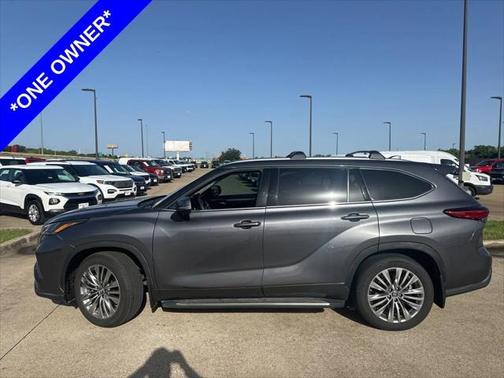 2023 Toyota Highlander Platinum