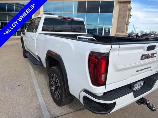 2022 GMC Sierra 2500 AT4