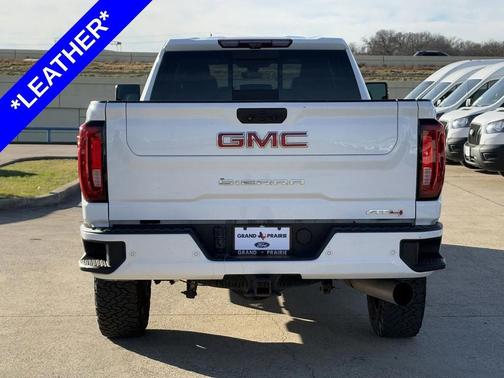 2022 GMC Sierra 2500 AT4