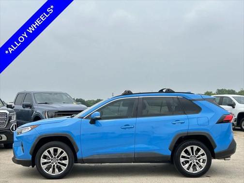 2019 Toyota RAV4 XLE Premium