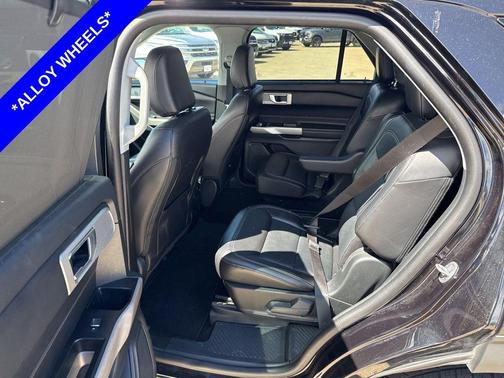 Agate Black 2023 Ford Explorer Limited