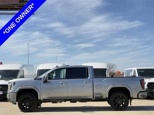 2024 GMC Sierra 2500 AT4