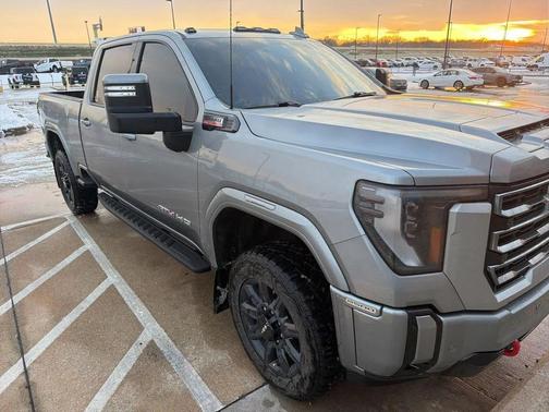2024 GMC Sierra 2500 AT4