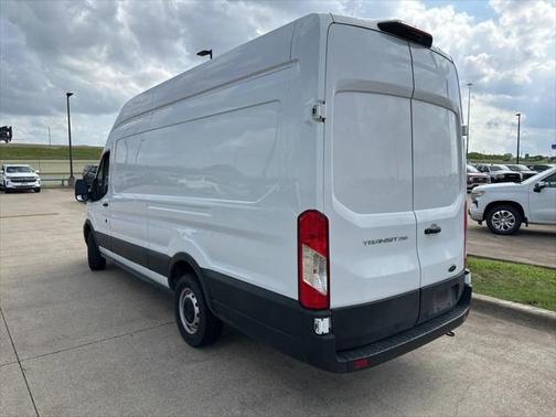 2022 Ford Transit-250 Base