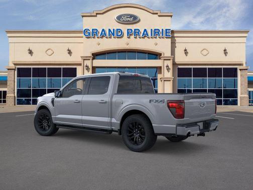Avalanche 2026 Ford F-150 XLT