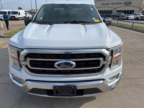 Oxford White 2022 Ford F-150 XLT