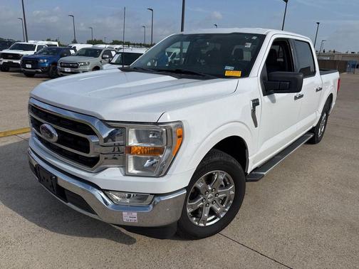 Oxford White 2022 Ford F-150 XLT
