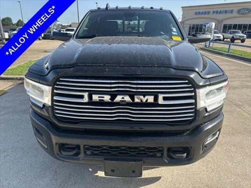 2022 RAM 2500 Laramie Crew Cab 4x4 6'4' Box