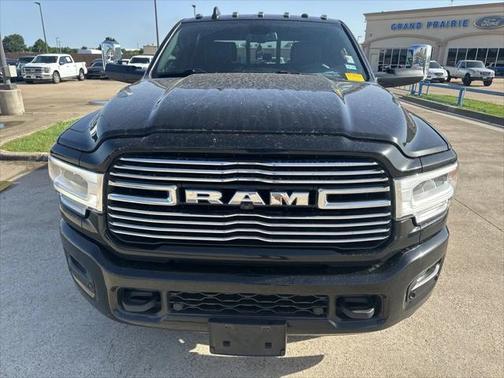 2022 RAM 2500 Laramie Crew Cab 4x4 6'4' Box