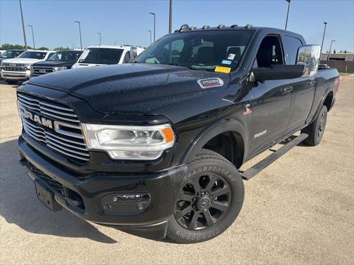 2022 RAM 2500 Laramie Crew Cab 4x4 6'4' Box