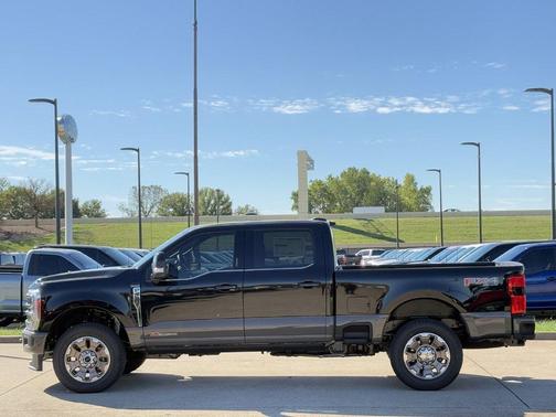 Agate Black 2027 Ford F-250 King Ranch
