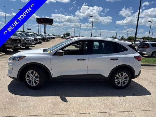 Oxford White 2022 Ford Escape S