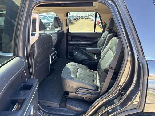 2023 Ford Expedition XLT