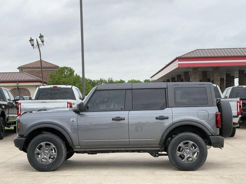 Carbonized Gray Metallic 2026 Ford Bronco Big Bend
