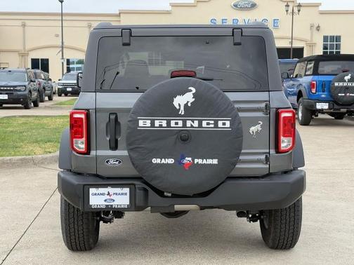Carbonized Gray Metallic 2026 Ford Bronco Big Bend