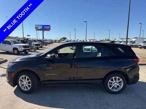 2022 Chevrolet Equinox LS