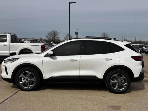 2026 Ford Escape ST-Line Select