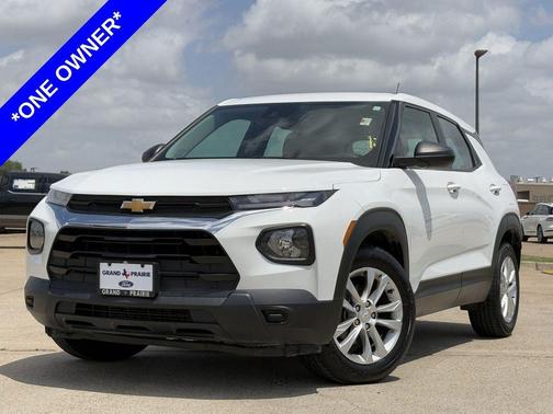 Summit White 2023 Chevrolet Trailblazer LS