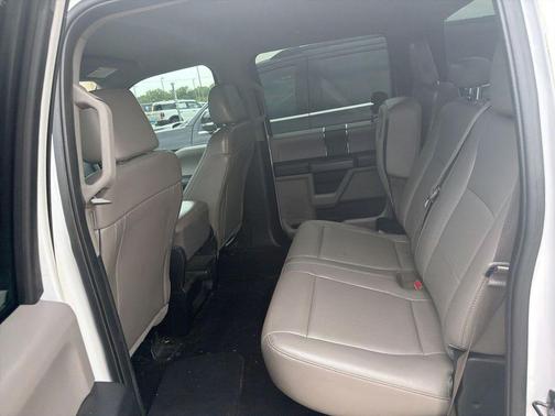 Oxford White 2017 Ford F-150 XLT