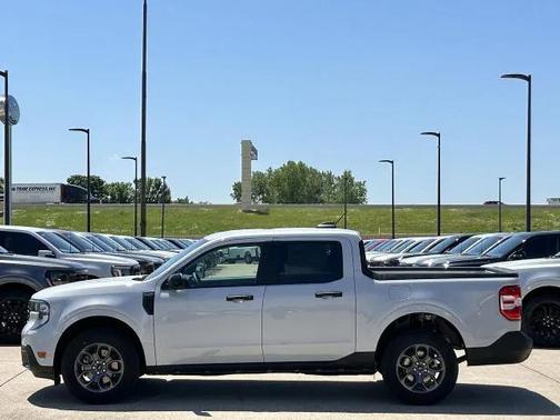 2025 Ford Maverick XLT