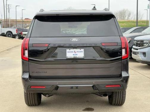 2026 Ford Expedition Platinum