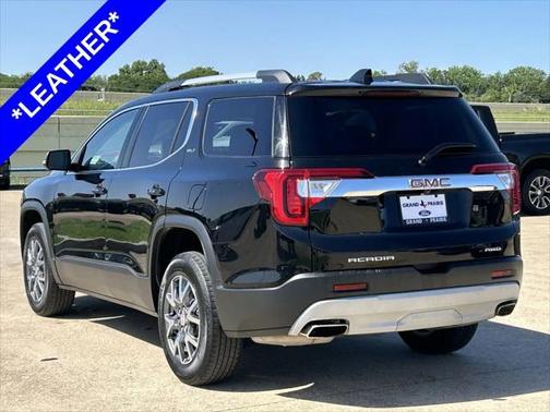 2023 GMC Acadia AWD SLT