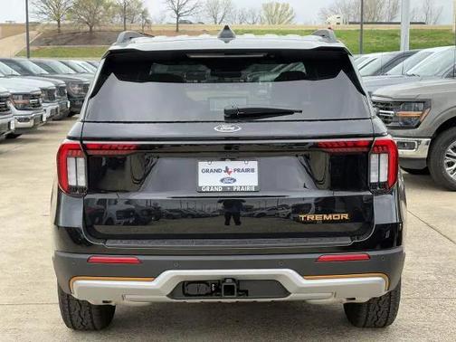 Agate Black Metallic 2026 Ford Explorer Tremor