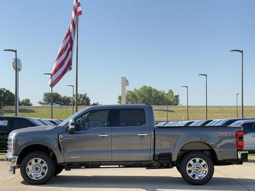 2026 Ford F-250 Lariat